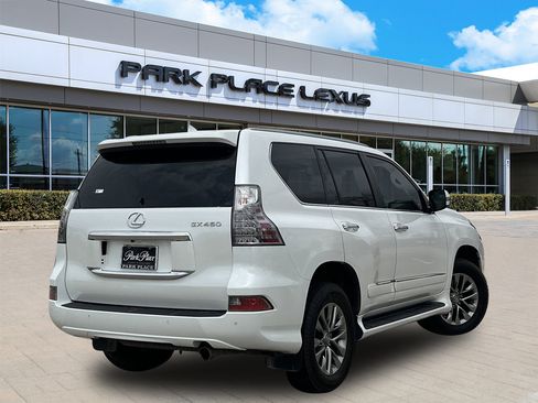 Used 2016 Lexus GX 460 Luxury image 2