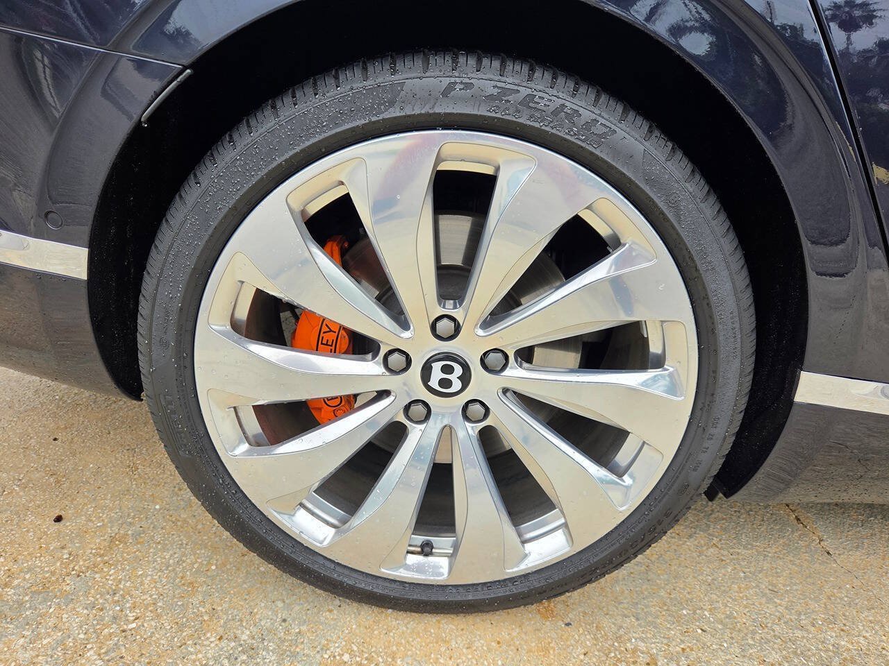 Used 2021 Bentley Flying Spur V8 AWD/4WD image 17