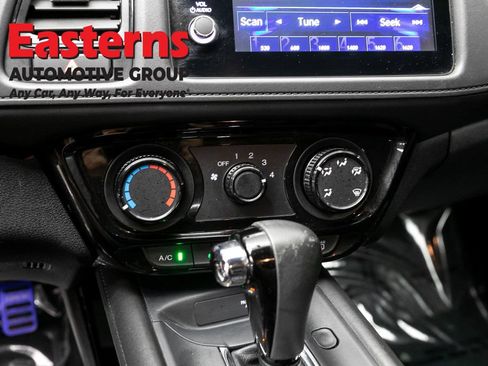 Used 2021 Honda HR-V Sport image 18