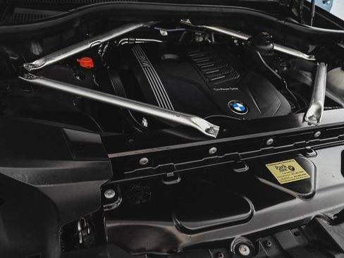 Used 2022 BMW X7 xDrive40i w/ M Sport Package image 41