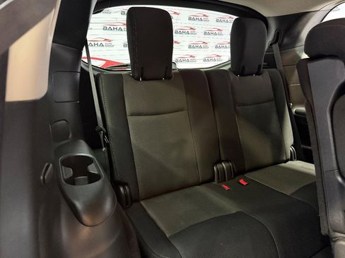 Used 2019 Nissan Pathfinder SV image 42