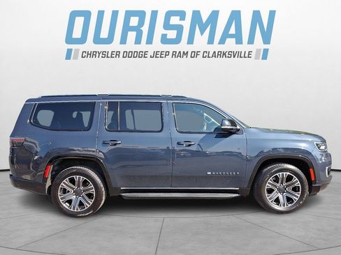 Used 2024 Jeep Wagoneer Series II w/ Flexible Seating Group AWD/4WD image 7