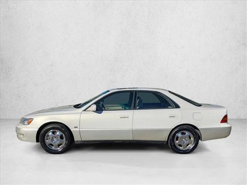 Used 1999 Lexus ES 330 image 9