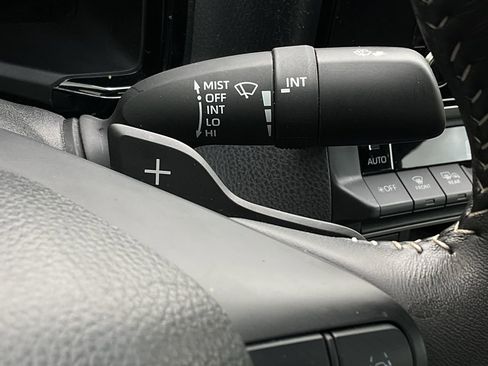 Used 2025 Toyota Camry SE image 24