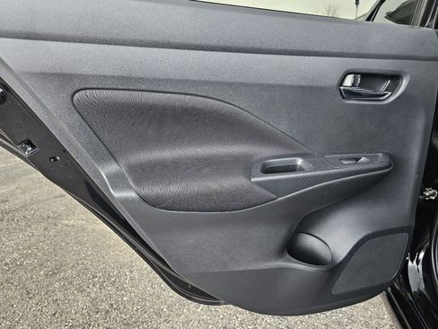 Used 2021 Nissan Versa SV FWD image 32