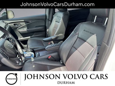 Used 2021 Honda Pilot Black Edition image 13