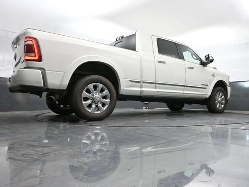 Used 2022 RAM 2500 Limited AWD/4WD image 41