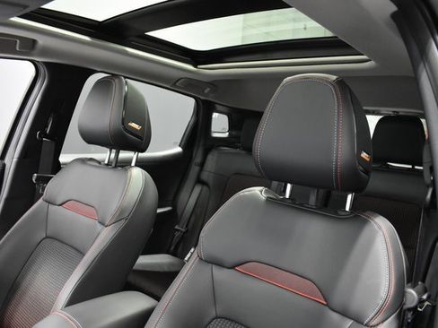 New 2026 Nissan Kicks SR w/ SR Premium Package image 16