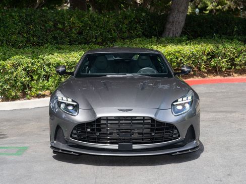 Used 2024 Aston Martin DB12 Coupe RWD image 4