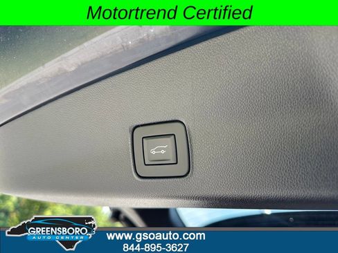Used 2021 Chevrolet TrailBlazer LT w/ Sun and Liftgate Package AWD/4WD image 37