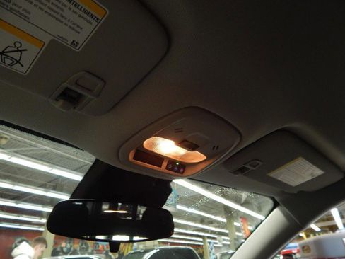 Used 2026 Chevrolet Trax LS image 33