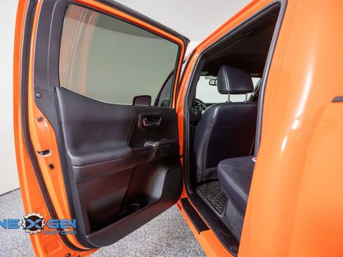 Used 2023 Toyota Tacoma TRD Pro AWD/4WD image 26