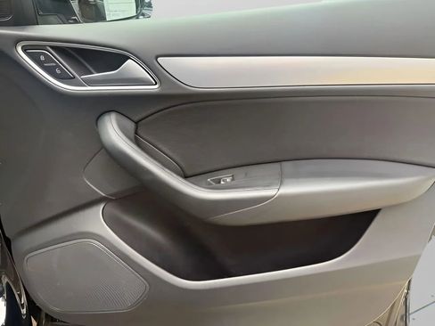 Used 2018 Audi Q3 2.0T Premium Plus w/ Premium Plus Package image 17