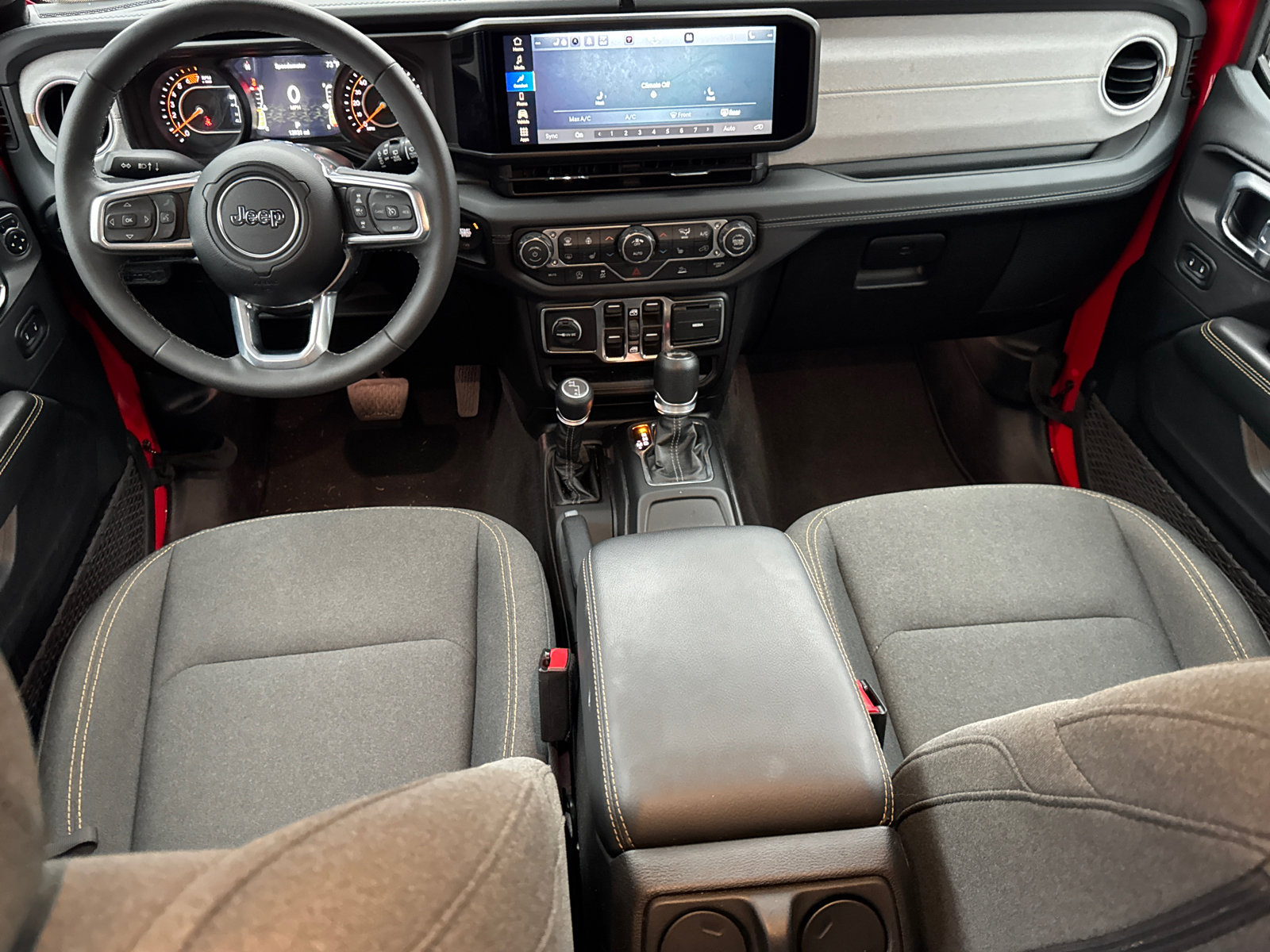Used 2026 Jeep Wrangler Unlimited Sahara AWD/4WD image 24