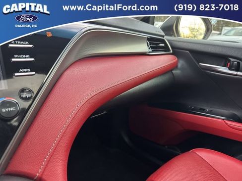 Used 2020 Toyota Camry XSE image 27