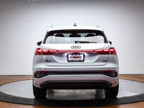New 2026 Audi Q4 e-tron Premium image 10