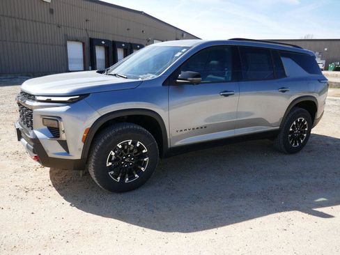 New 2026 Chevrolet Traverse Z71 w/ Enhanced Driving Package AWD/4WD image 8