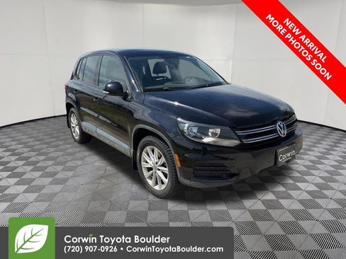 Used 2014 Volkswagen Tiguan SE AWD/4WD image 1