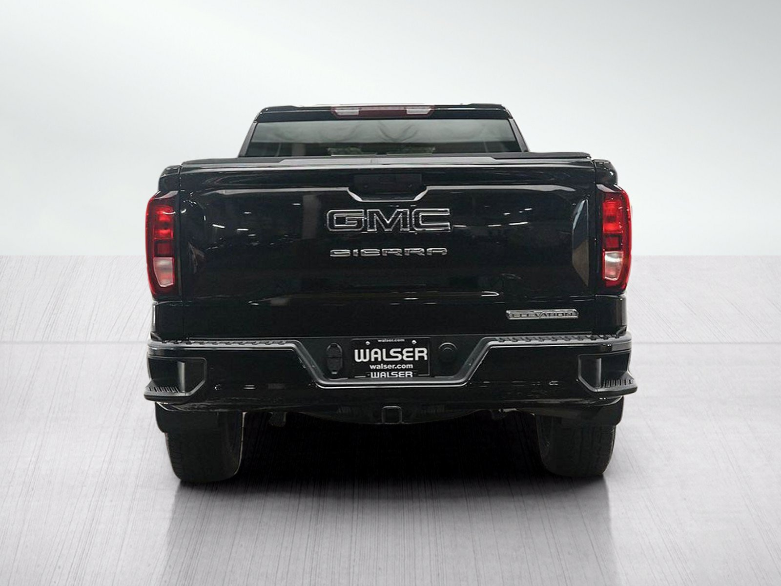 Used 2020 GMC Sierra 1500 Elevation w/ Elevation Value Package AWD/4WD image 4