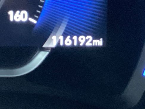 Used 2019 Hyundai Santa Fe AWD image 6