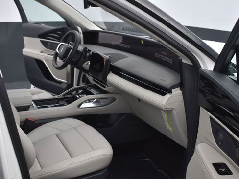 New 2026 Lincoln Nautilus Premier w/ Equipment Group 102A image 16