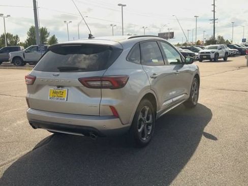 Used 2024 Ford Escape ST-Line w/ Tech Pack #1 AWD/4WD image 8