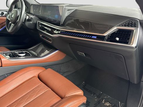 Used 2024 BMW X5 M60i image 31