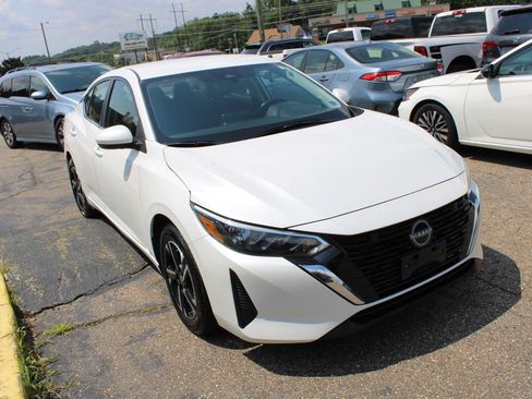 Used 2024 Nissan Sentra SV FWD image 7