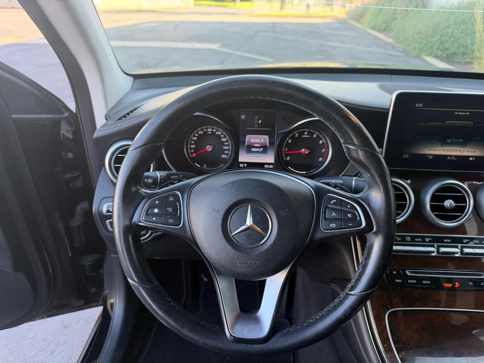 Used 2016 Mercedes-Benz GLC 300 4MATIC w/ Driver Assistance Package image 15