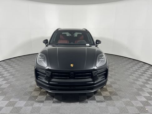 Used 2026 Porsche Macan AWD/4WD image 10