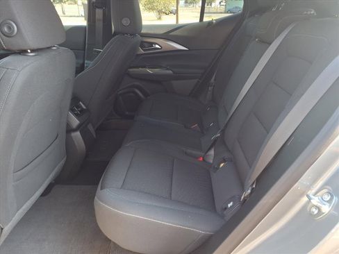 Used 2025 Chevrolet Equinox EV LT image 9