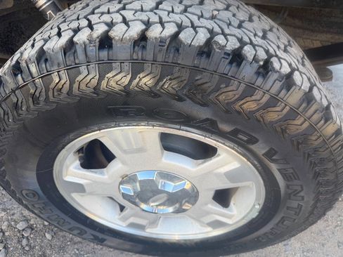 Used 2010 Ford F150 XLT image 16