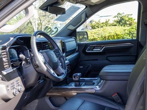 Used 2024 Chevrolet Silverado 1500 LT Trail Boss w/ LT Trail Boss Premium Package image 20