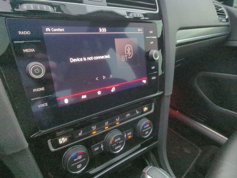 Used 2021 Volkswagen GTI Autobahn image 14