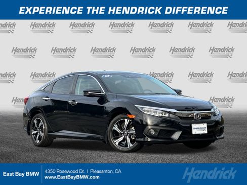 Used 2017 Honda Civic Touring image 1