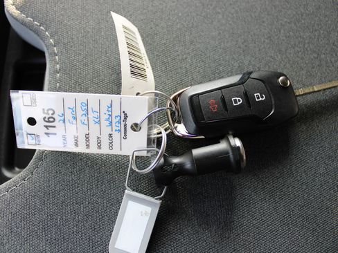 New 2026 Ford F250 XLT image 28