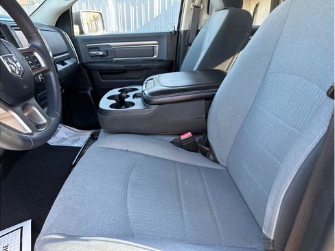 Used 2021 RAM 1500 Classic SLT RWD image 18