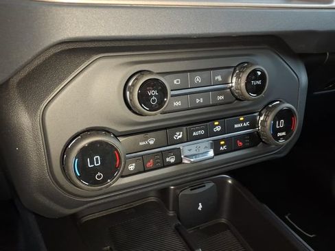 Used 2026 Ford Bronco Outer Banks AWD/4WD image 13