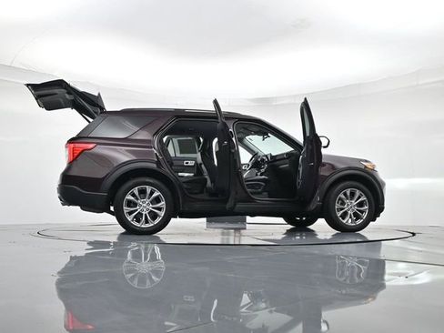 Used 2023 Ford Explorer Limited w/ Equipment Group 301A image 54