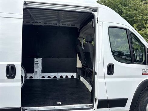 Used 2022 RAM ProMaster 2500 FWD image 6