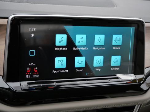 New 2026 Volkswagen Atlas SE image 9