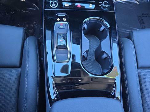 Used 2025 Audi Q6 e-tron Premium Plus w/ Premium Plus image 28