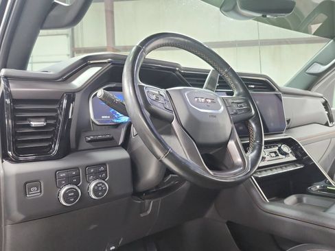 Used 2024 GMC Sierra 2500 AT4 w/ AT4 Premium Plus Package AWD/4WD image 18