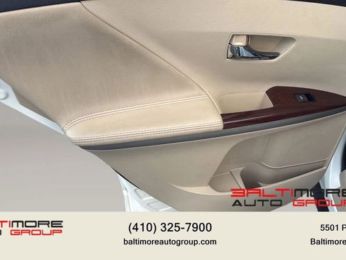 Used 2010 Toyota Venza AWD image 36