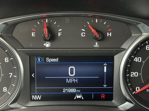 Used 2023 GMC Terrain SLE w/ Driver Convenience Package image 15