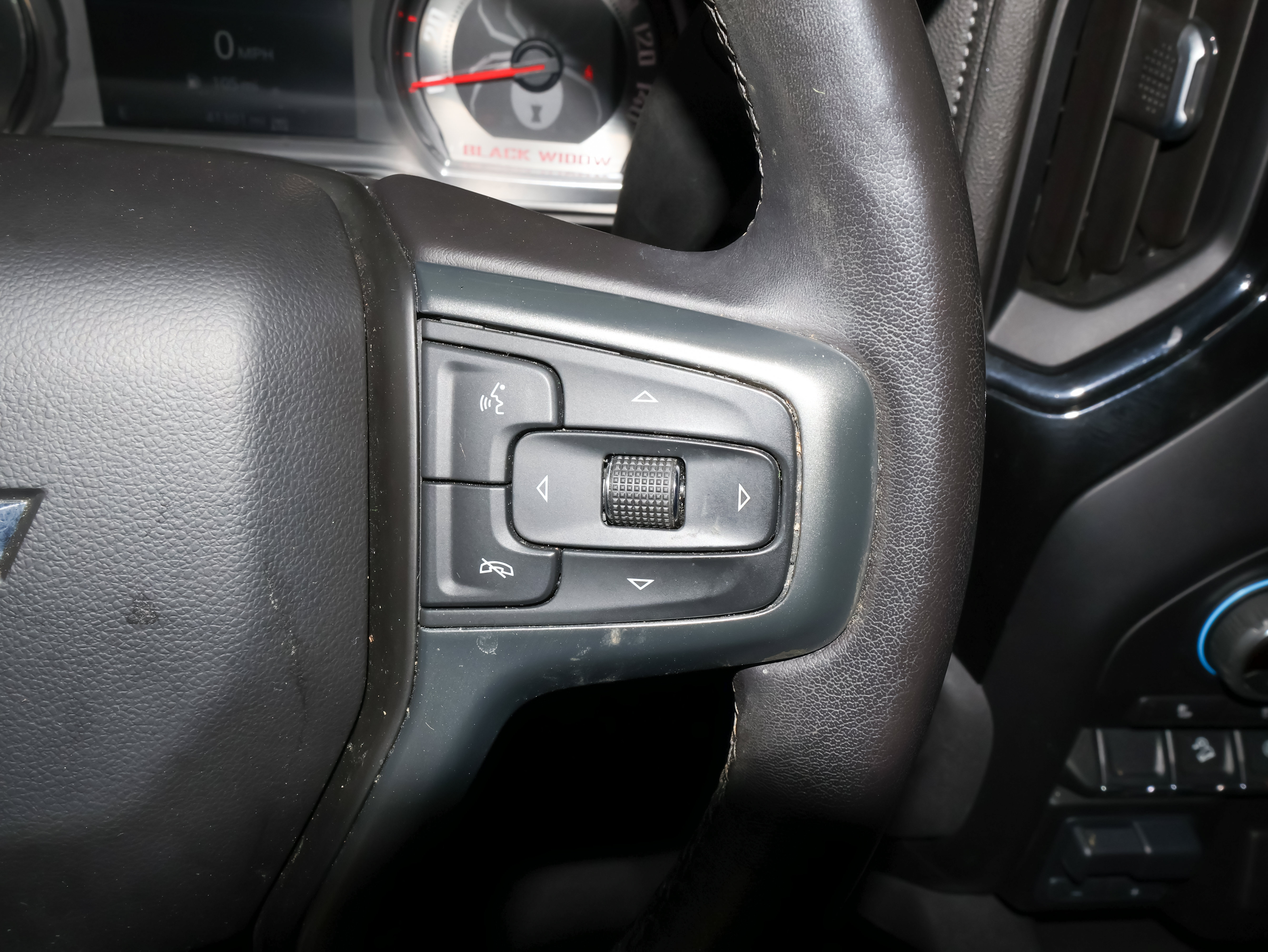 Used 2020 Chevrolet Silverado 1500 RST AWD/4WD image 32