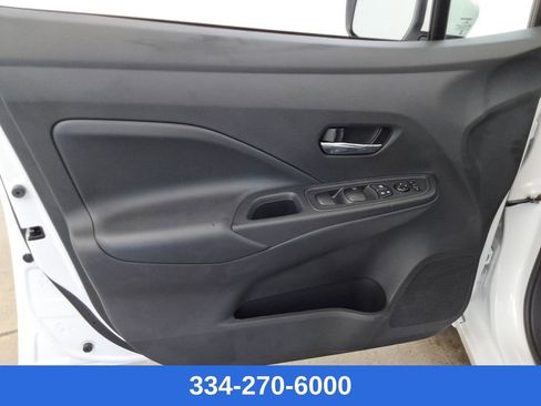 New 2025 Nissan Versa SV w/ Trunk Package image 17