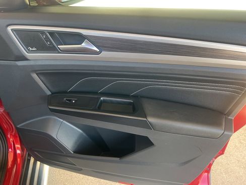 Used 2021 Volkswagen Atlas SEL Premium image 25