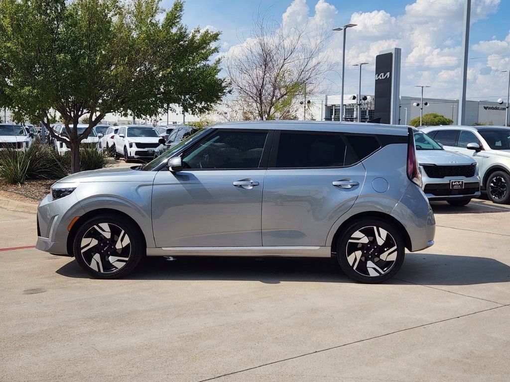 Certified 2024 Kia Soul GT-Line FWD image 14