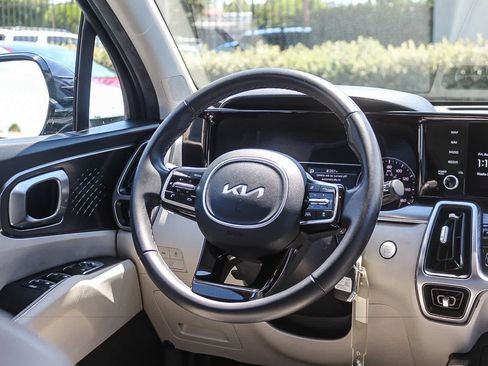 Used 2023 Kia Sorento EX FWD image 19